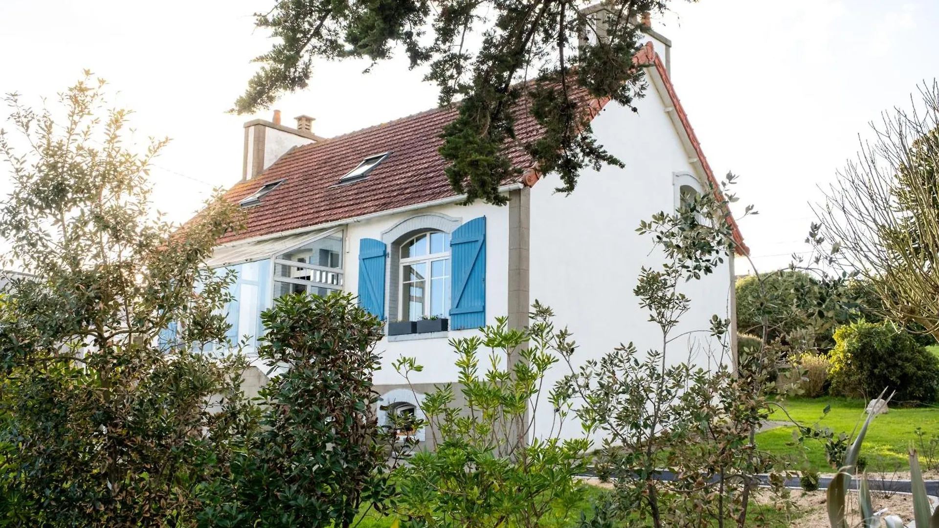 La Maison Aux Volets Bleus A 300M De La Plage Locquirec 0*,  Frankrijk