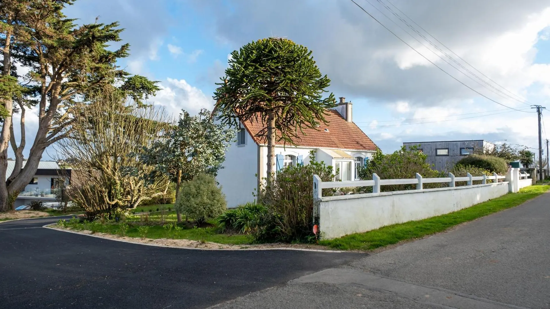 Vakantiehuis La Maison Aux Volets Bleus A 300M De La Plage Locquirec