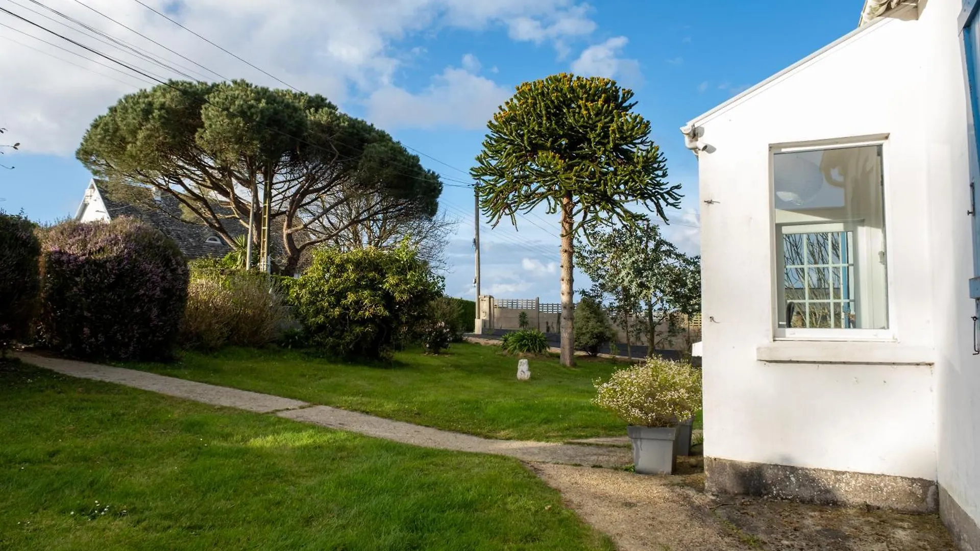 La Maison Aux Volets Bleus A 300M De La Plage Locquirec Vakantiehuis