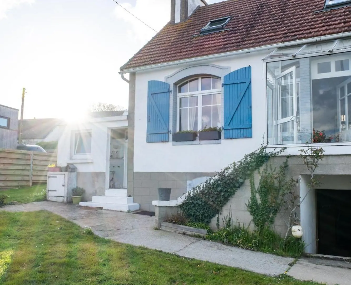 La Maison Aux Volets Bleus A 300M De La Plage Locquirec Vakantiehuis