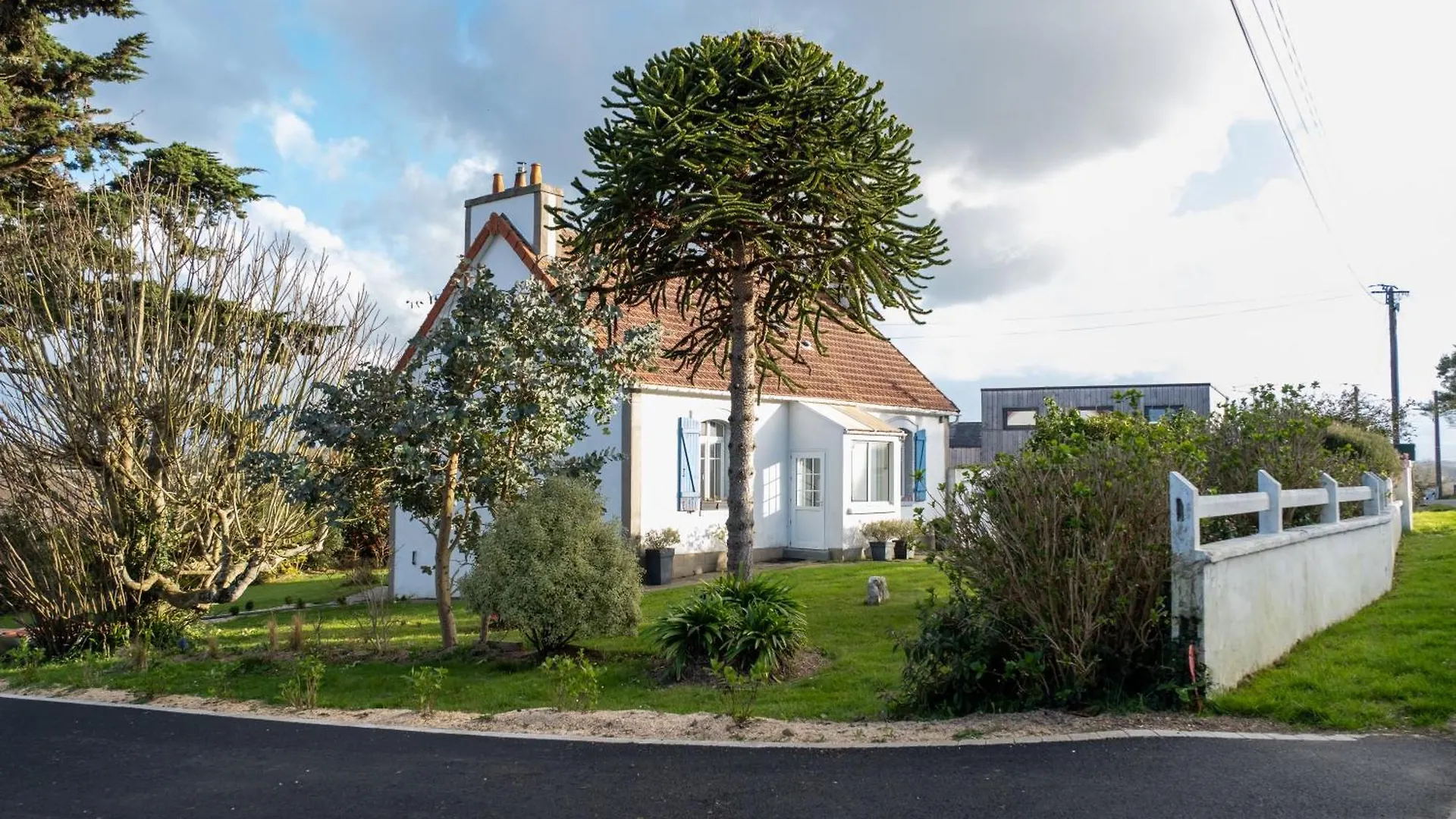 La Maison Aux Volets Bleus A 300M De La Plage Locquirec